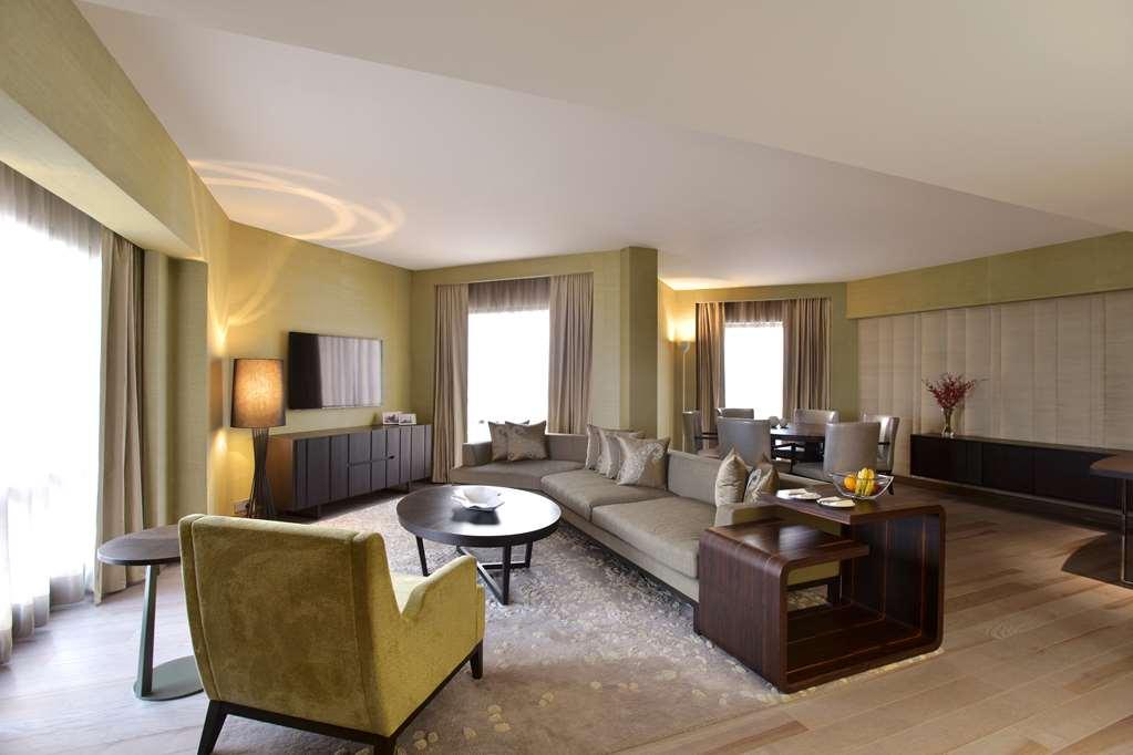 Hyatt Regency Delhi Hotel New Delhi Cameră foto A suite at the Mandarin Oriental, Munich