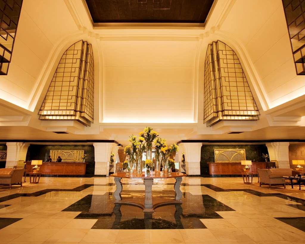 Hyatt Regency Delhi Hotel New Delhi Interior foto The lobby of the Taj Mahal Palace