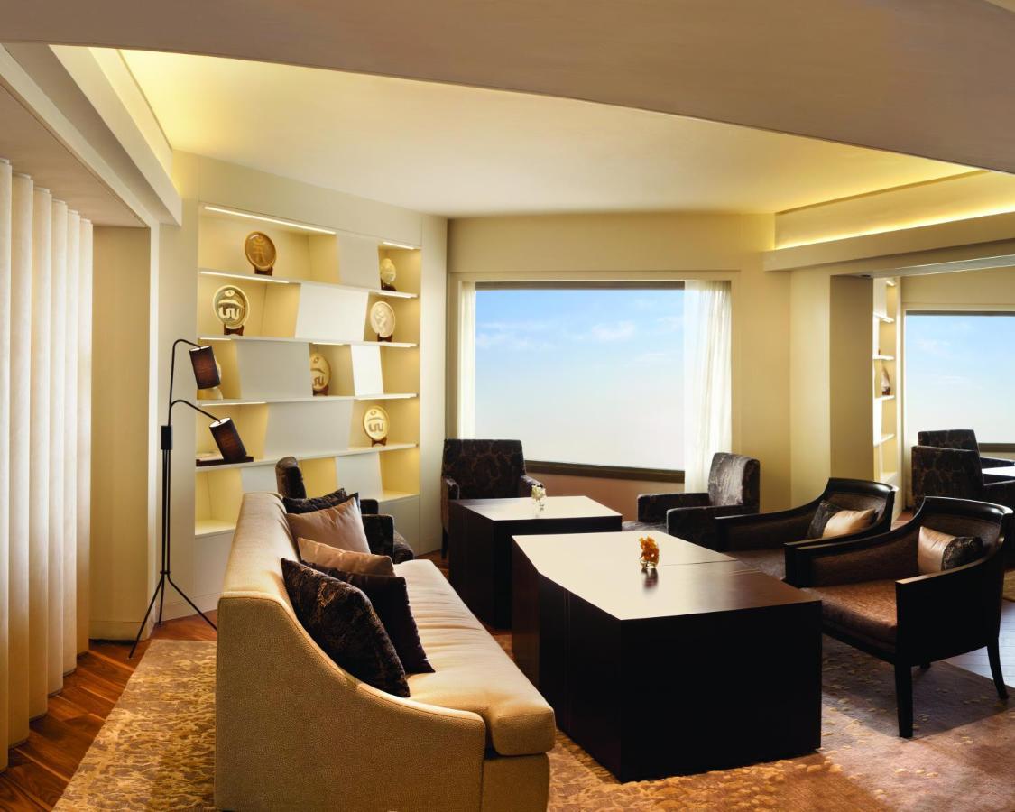 Hyatt Regency Delhi Hotel New Delhi Exterior foto The Club Lounge at the Taj Mahal Palace, Mumbai